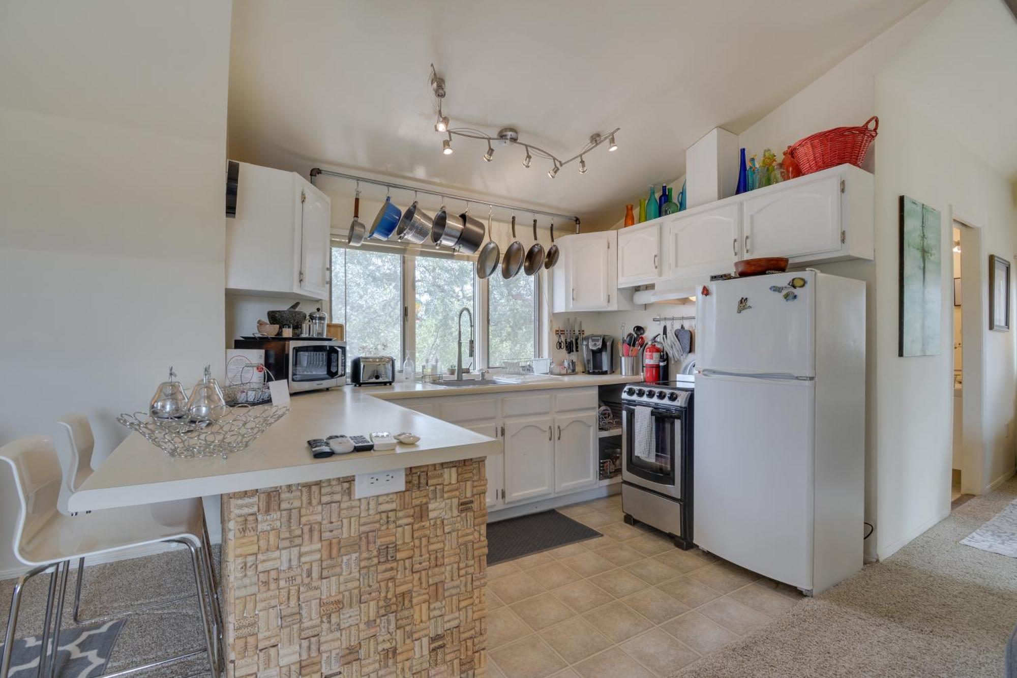 Furnished Patio And Sierra Mtn Views Hébergement de vacances