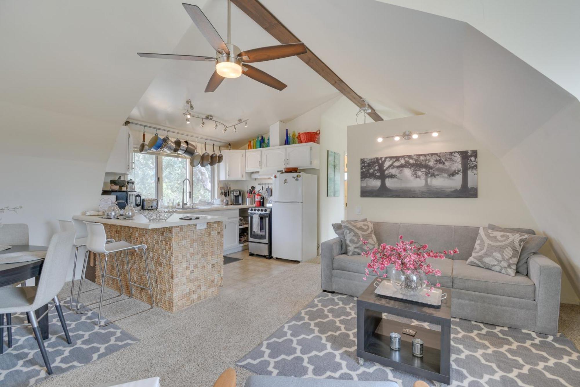 Furnished Patio And Sierra Mtn Views Hébergement de vacances